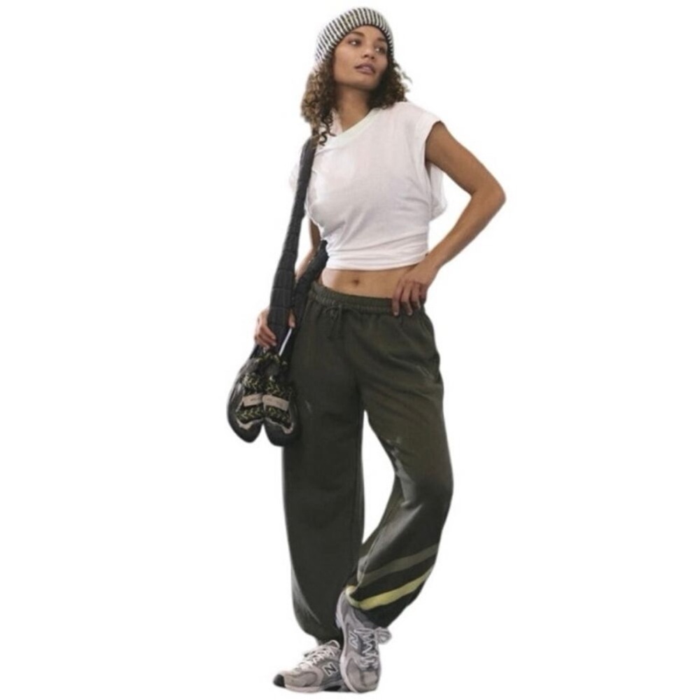 Free People Movement Women's All Star Logo Pants Ash Sport Size L  NWT